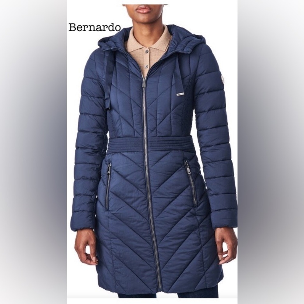NWT Bernardo Navy Puffer Jacket